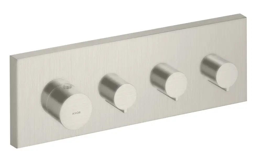 Thermostatmodul mit vier runden Reglern in Edelstahl-Optik von AXOR, montiert auf rechteckiger Wandplatte, zur Steuerung von drei Verbrauchern.